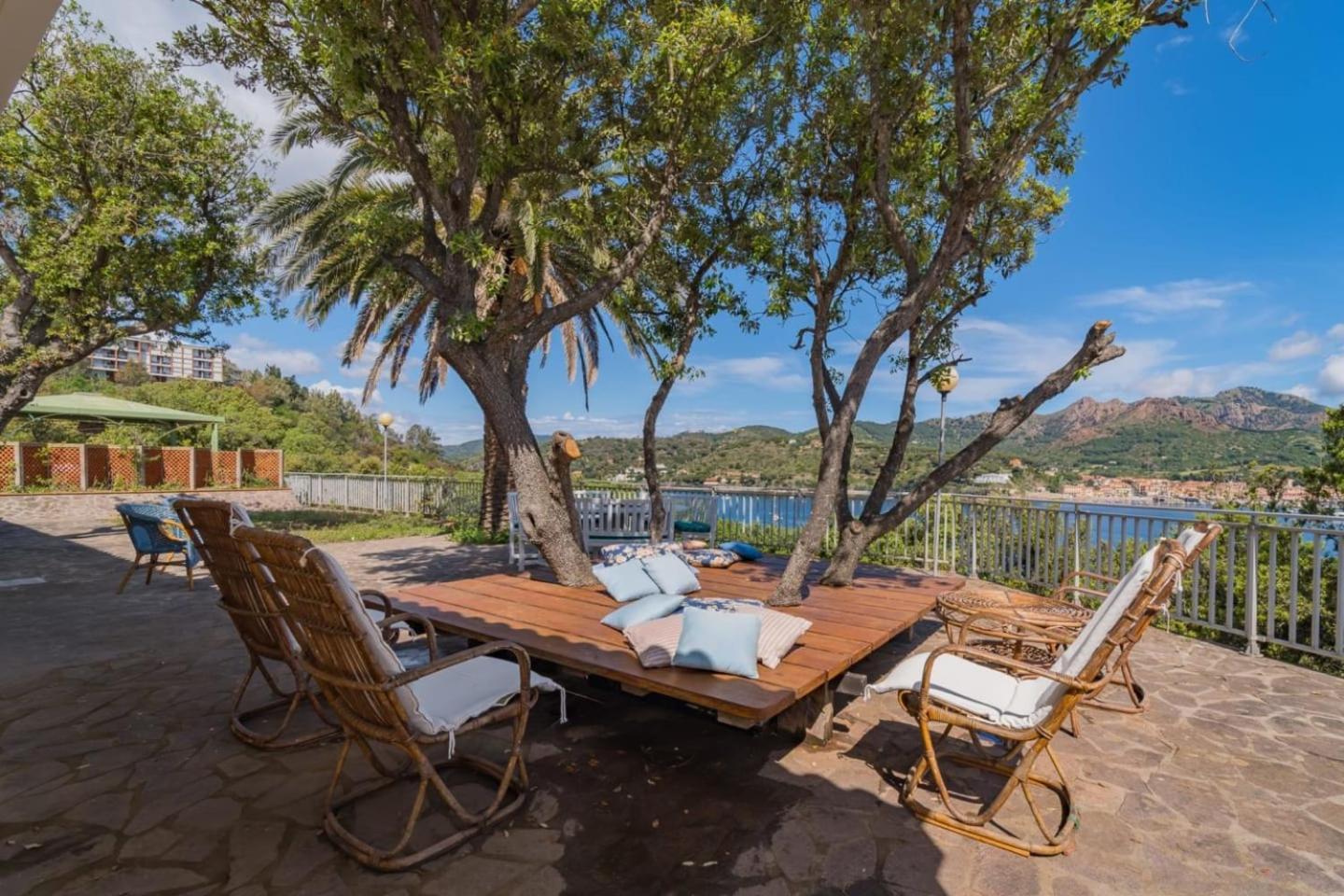 Casa William - Villa E 2 Dependance Porto Azzurro Exterior photo